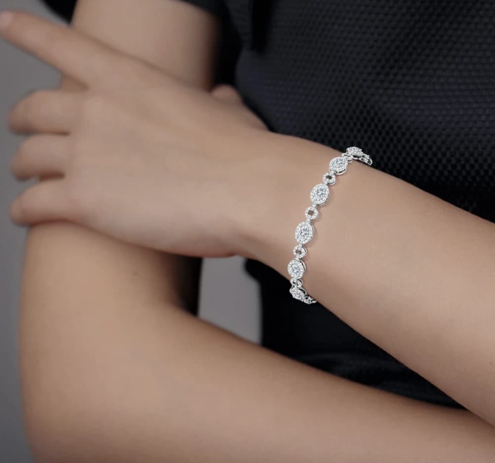 Lab Grown Diamond Halo Open Circle Link Bracelet - Image 2 Lab Grown Diamond Halo Open Circle Link Bracelet, view 2 of 4
